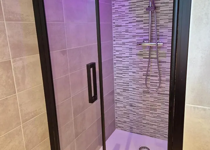 Premium, Au Coeur De L'ours アパート